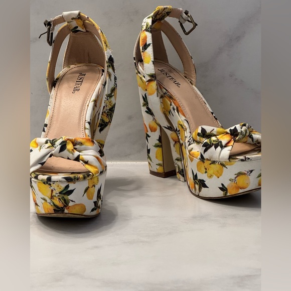 Just Fab Lemon 🍋 Platform Heels - Picture 2 of 5